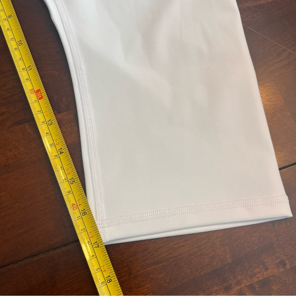 Athleta Elation Capri White Size 1X Cropped Leggings 17” Inseam - Picture 10 of 11